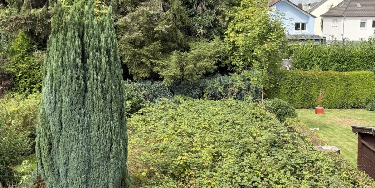 ca. 192 qm eigener Garten