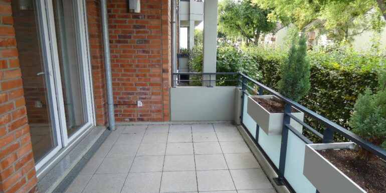 großer Balkon