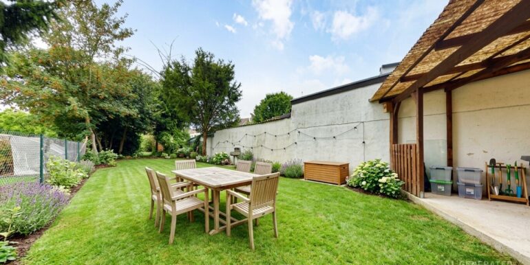 Garten KI generiert