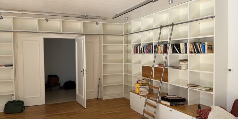 Schicke Bücherwand