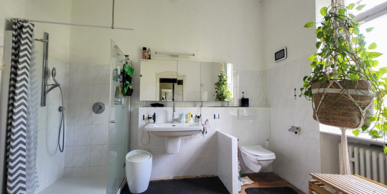 Badezimmer EG