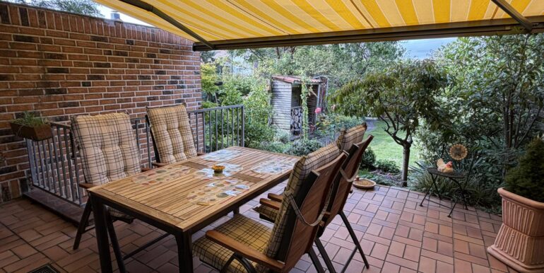 Terrasse mit Markise