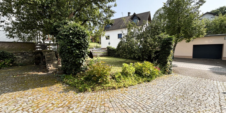 Einfahrt