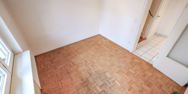 Zimmer 1 EG
