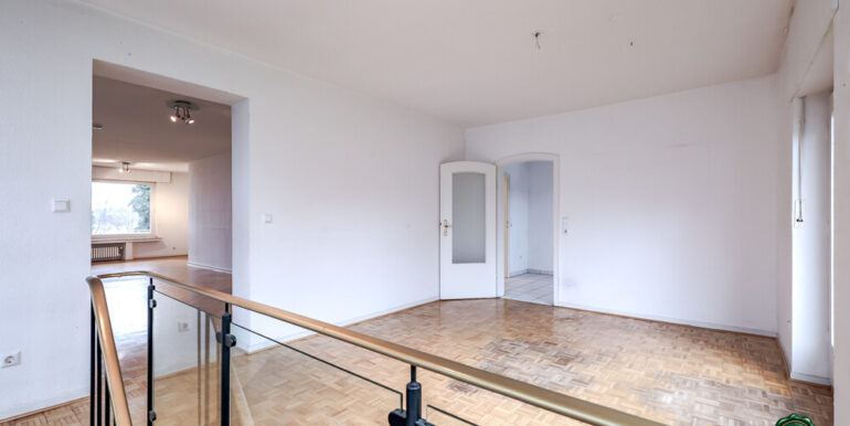Zimmer 2 / Treppe UG