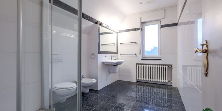 Badezimmer 1 OG