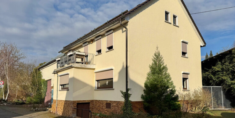 Straßenansicht