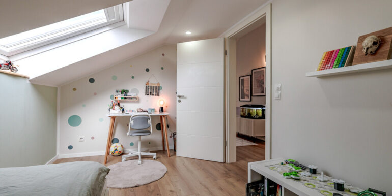 Schlafzimmer 2 OG
