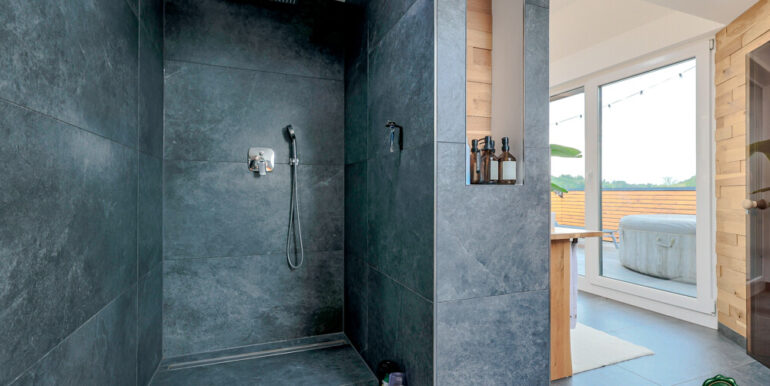 Badezimmer OG