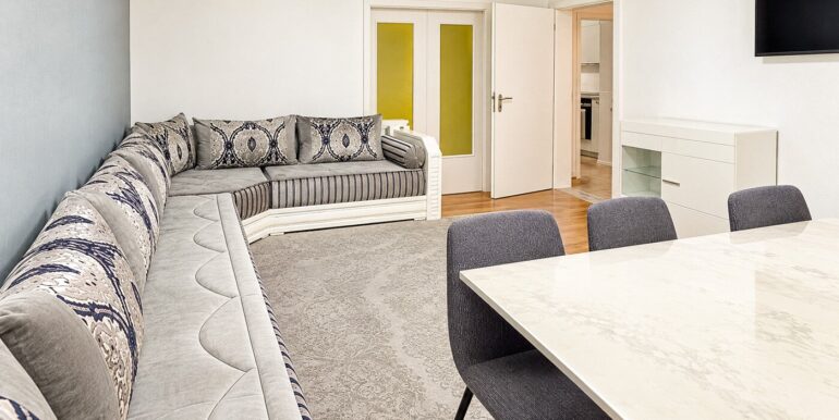 Wohnzimmer EG Rechts