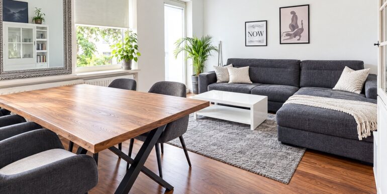 Wohnzimmer 1. OG Links