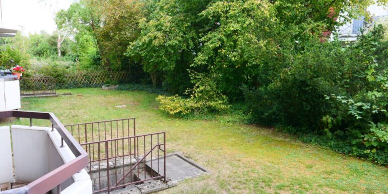 Garten hinter dem Haus
