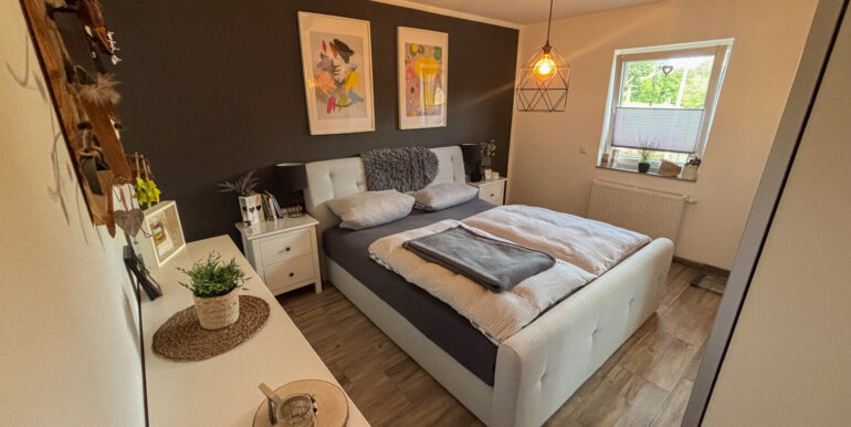 Schlafzimmer (Anbau)