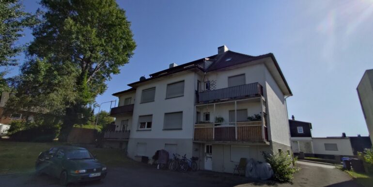 Rückseite mit Balkonen
