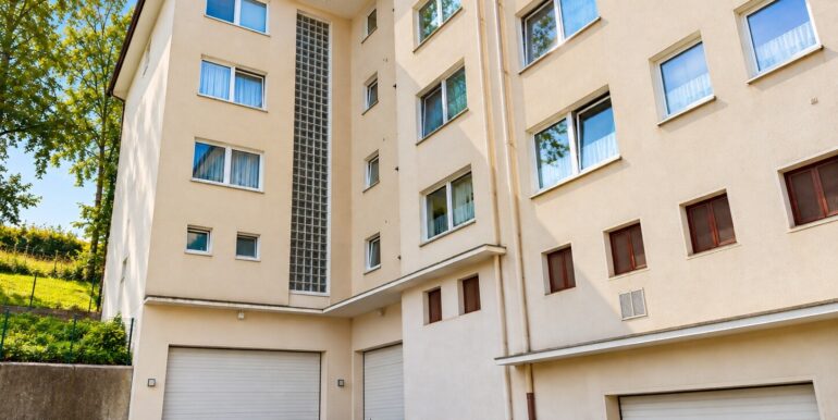 Zufahrt zu Garage