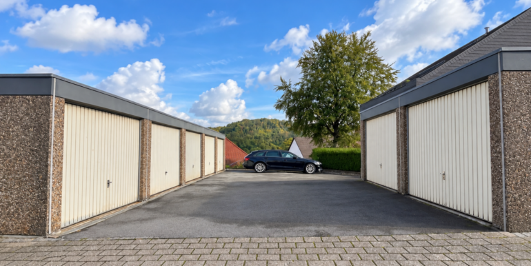 Garagenhof direkt vor dem Haus