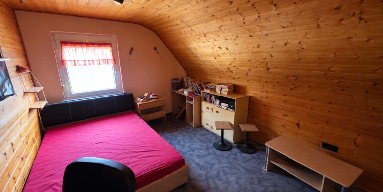 Kinderzimmer (DG)