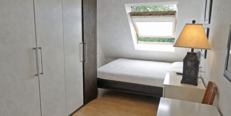 Schlafzimmer II
