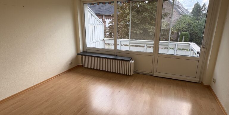 Schlafzimmer Nr. 1 (OG) mit Balkon