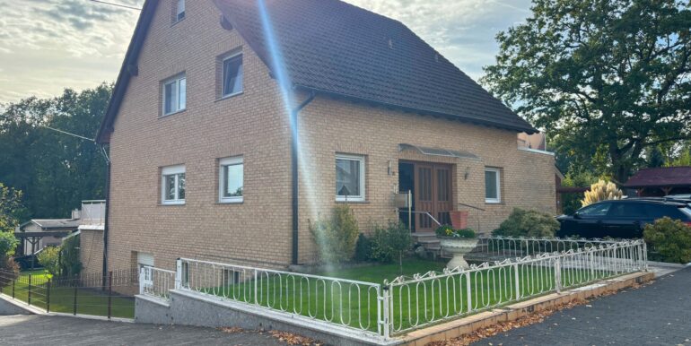 Straßenansicht