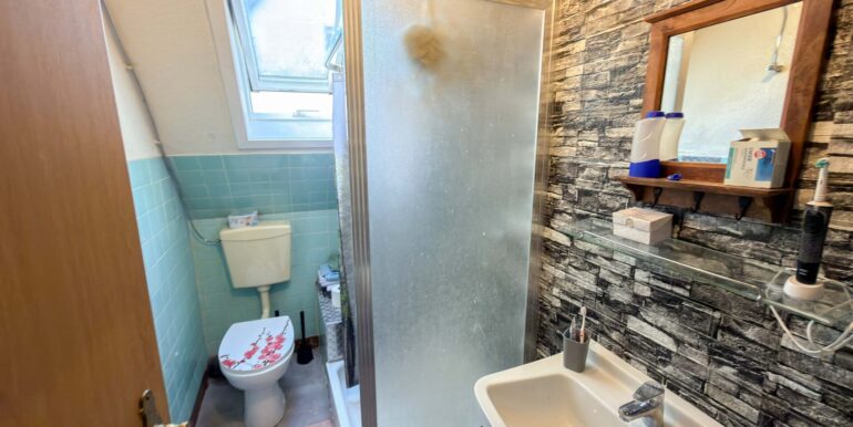 Badezimmer (DG)
