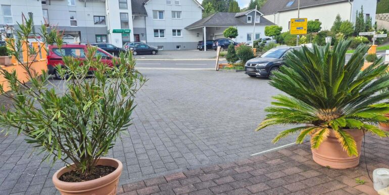Blick auf den Parkplatz