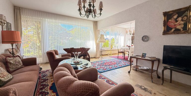 Wohn-/Esszimmer (ELW)
