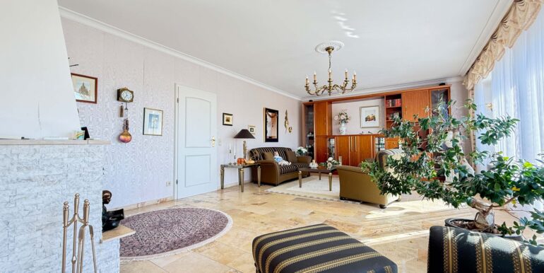 Wohnzimmer (OG)