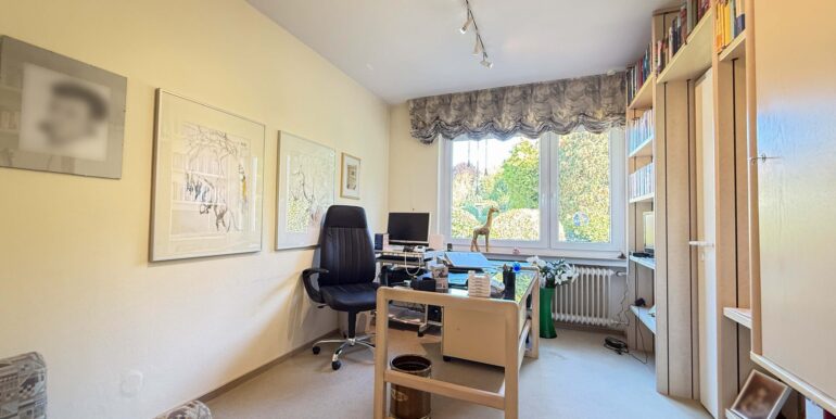 Büro (OG)