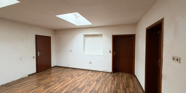 Wohnzimmer (hinten)