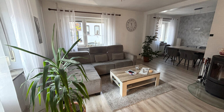 Wohn-/Esszimmer OG